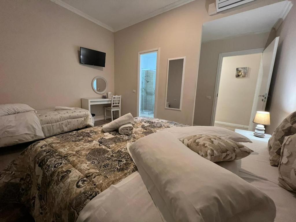 Hello Home Guesthouse Рим Екстериор снимка