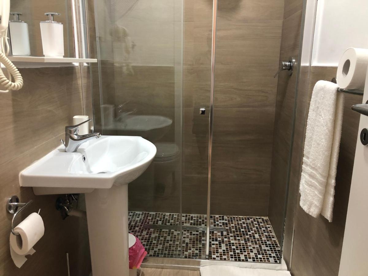 Hello Home Guesthouse Рим Екстериор снимка
